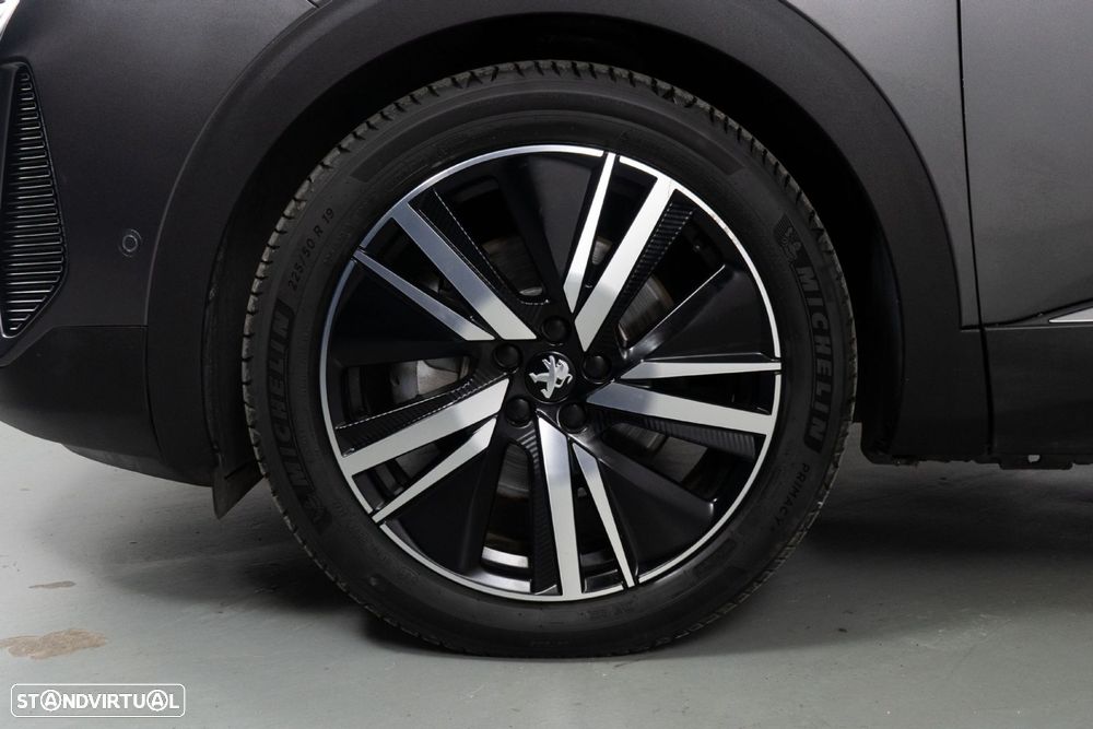 Peugeot 3008 1.6 Hybrid GT Pack e-EAT8 - 24