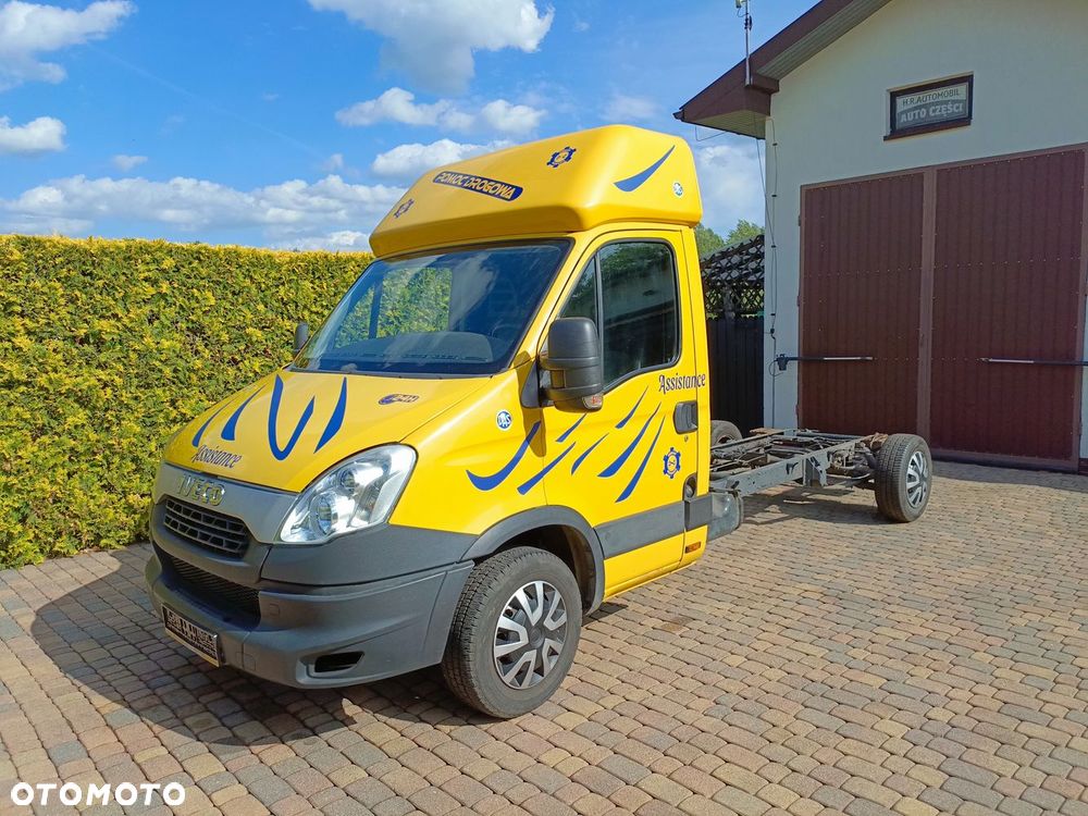 Iveco Daily 1999-2014r kabina kompletna wewnątrz oraz zewnątrz 8500zł lub bez przodu 4900zł europejska żółta pomoc drogowa oraz rama DMC 3,5t 159000km zarejestr w PL 4300zł - 2