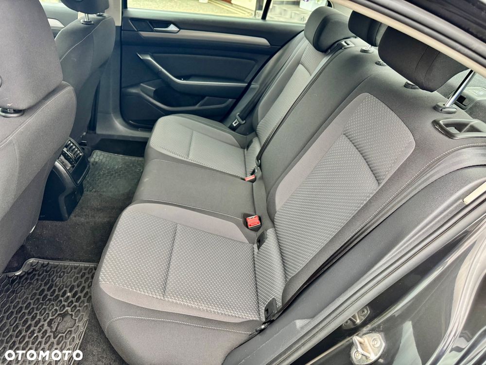 Volkswagen Passat 1.5 TSI EVO Business DSG - 12