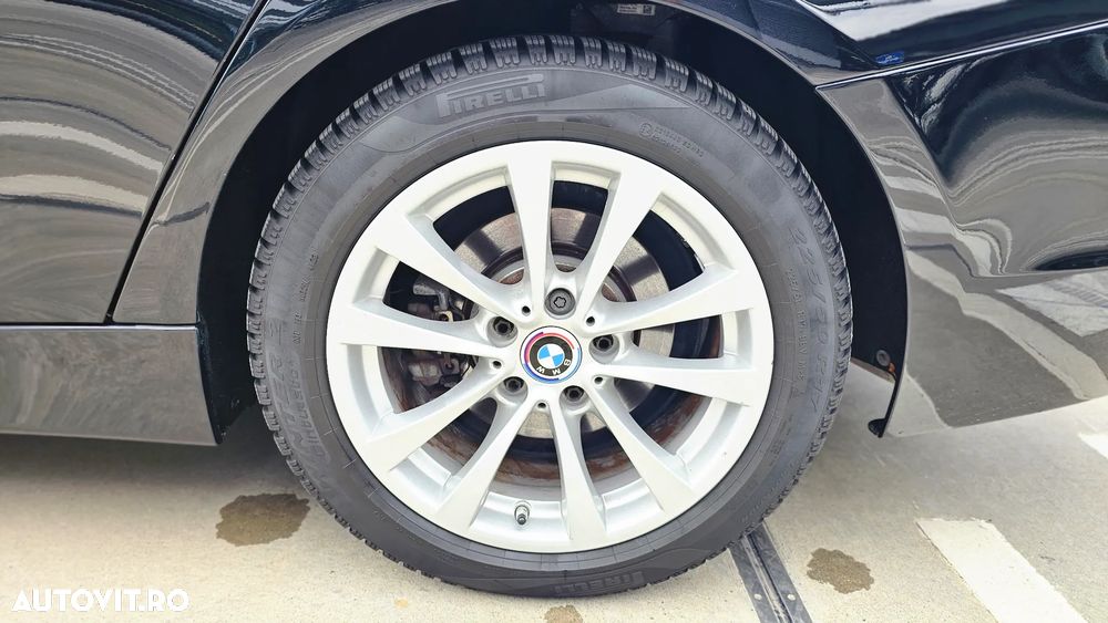 BMW Seria 3 330e iPerformance Luxury Line - 26