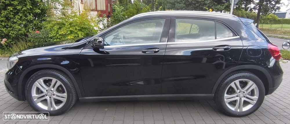 Mercedes-Benz GLA 180 d Urban Aut. — fotografia 4
