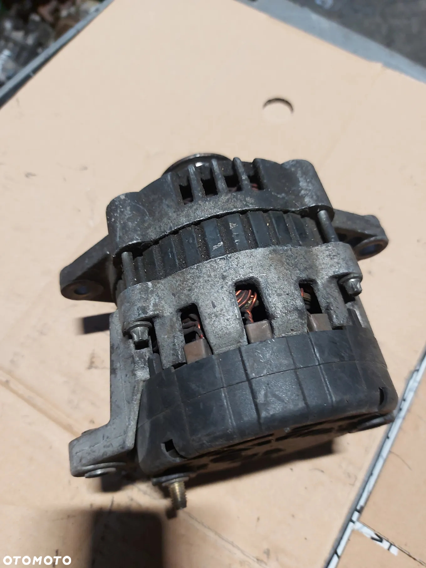 Daewoo Kalos 1.2 b alternator - 6