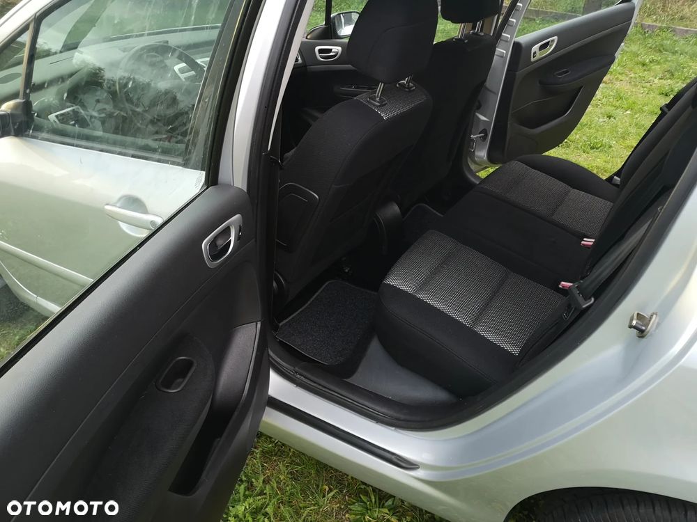 Peugeot 307 - 11