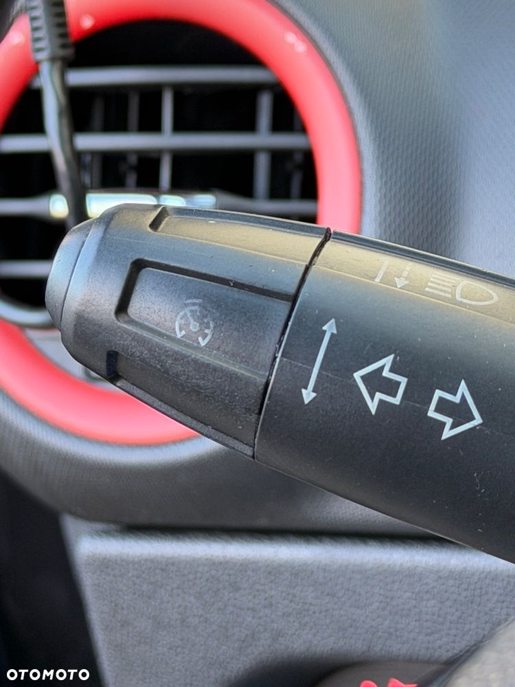 Opel Corsa 1.2 16V Cosmo - 29