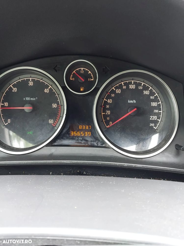 Opel Astra 1.7 CDTI - 9