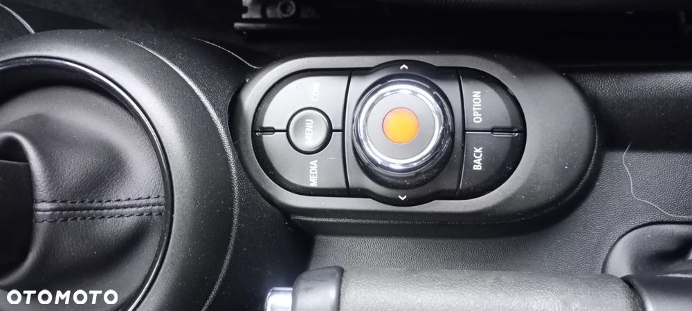 MINI ONE Essential Trim - 27