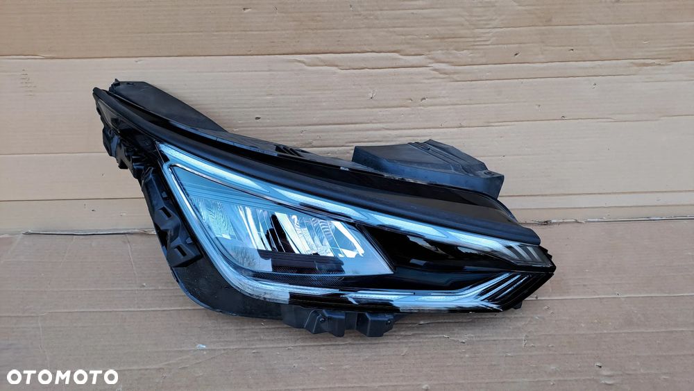 KIA EV6 EV-6 FULL LED PRAWA LAMPA 92102-CV0 UŻYWANA CAŁA - 1