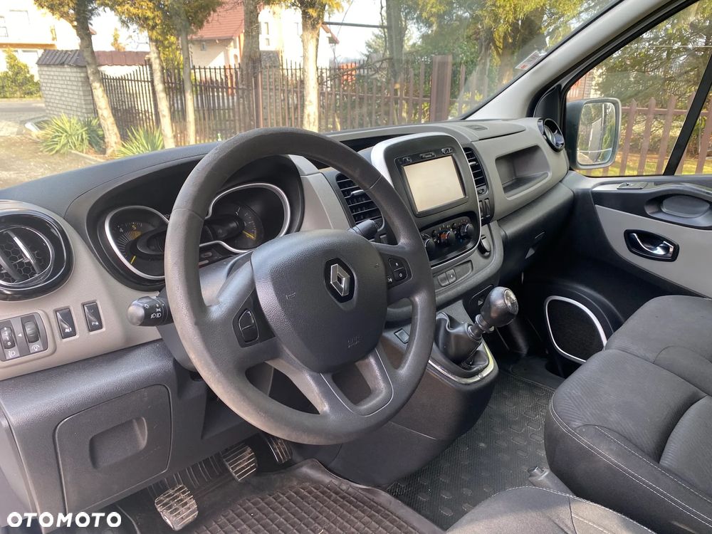 Renault TRAFIC - 4