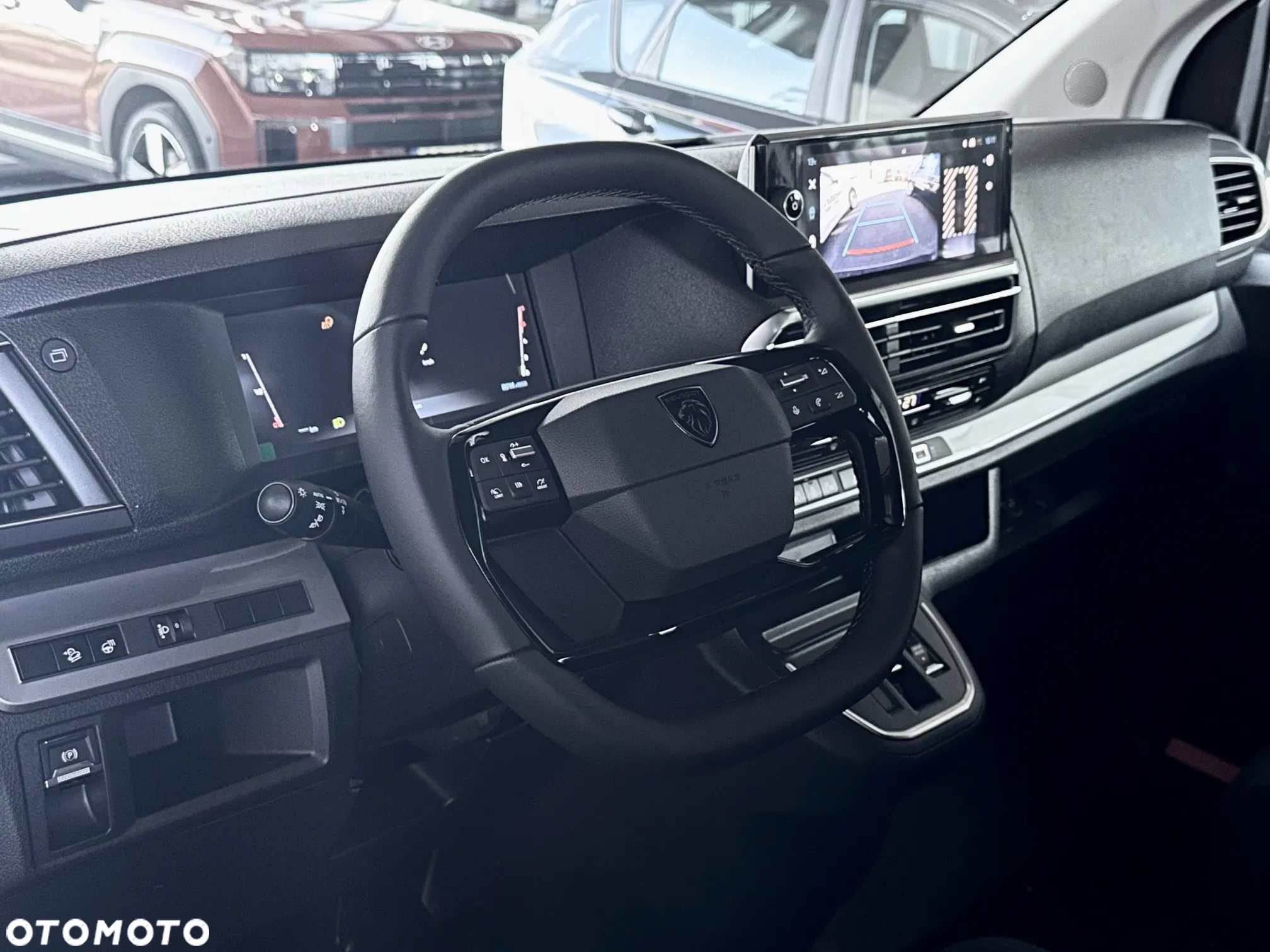 Peugeot Traveller - 18