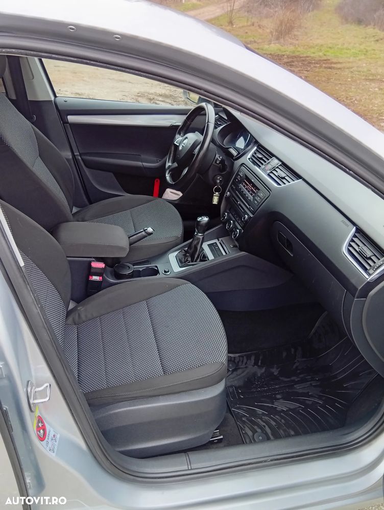 Skoda Octavia 1.2 TSI ELEGANCE - 10