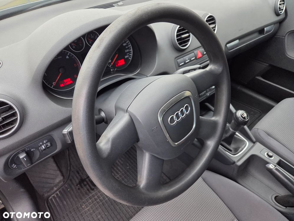 Audi A3 Sportback 1.9 TDI Ambition - 10