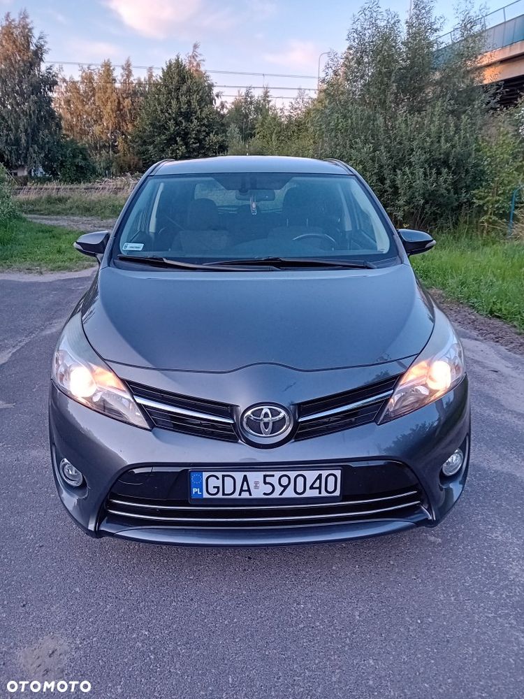 Toyota Verso - 3