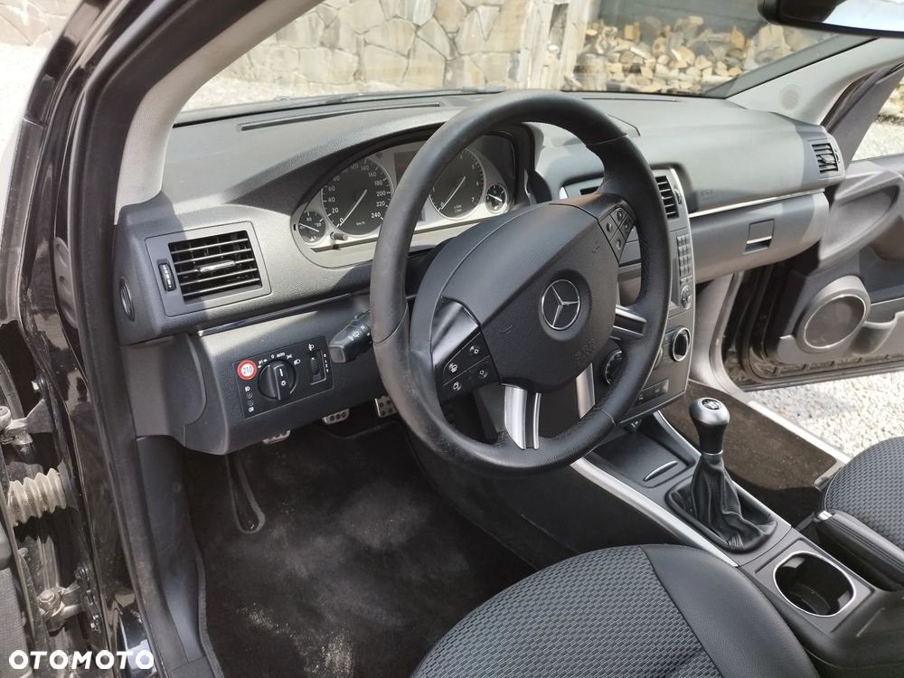 Mercedes-Benz Klasa B - 16