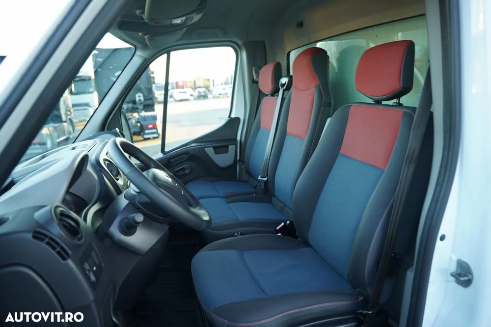 Renault RENAULT MASTER / MAXI / CAROSERIE TIP BOX - 3,8 M / ROȚI SPATE DUBLE / LIFT HIDRAULIC DHOLLANDIA / IMPORT / - 28