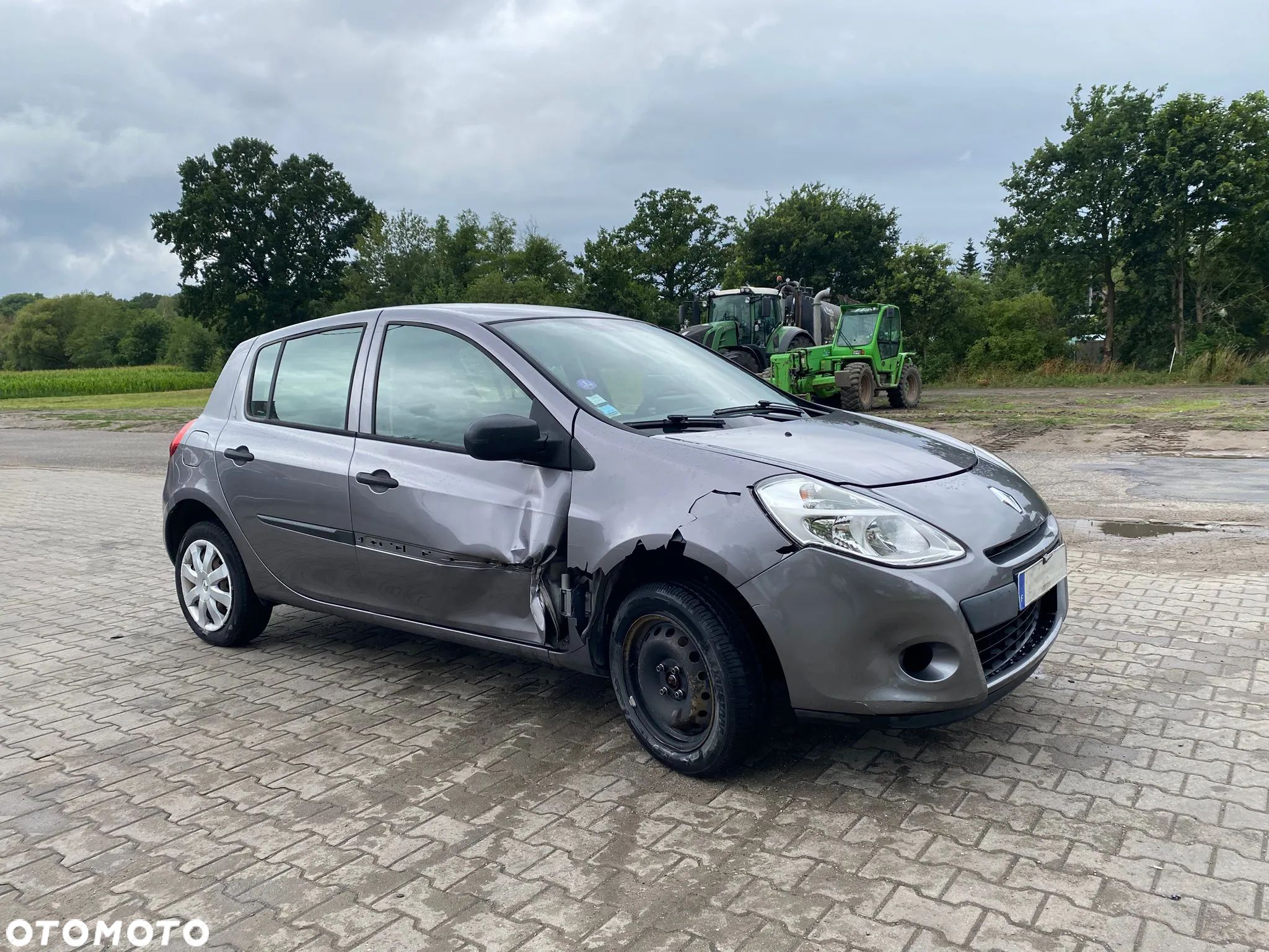Renault Clio 1.2 16V Tech Run - 1