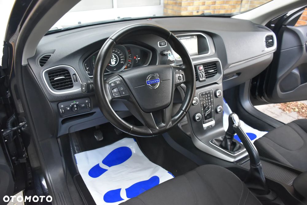 Volvo V40 D3 - 10