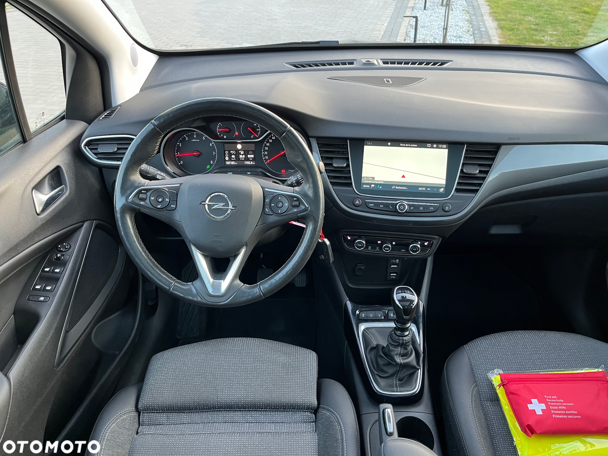 Opel Crossland X - 18