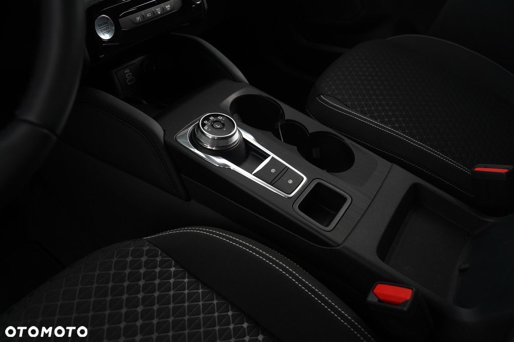 Ford Kuga 2.5 FHEV FWD Titanium - 25