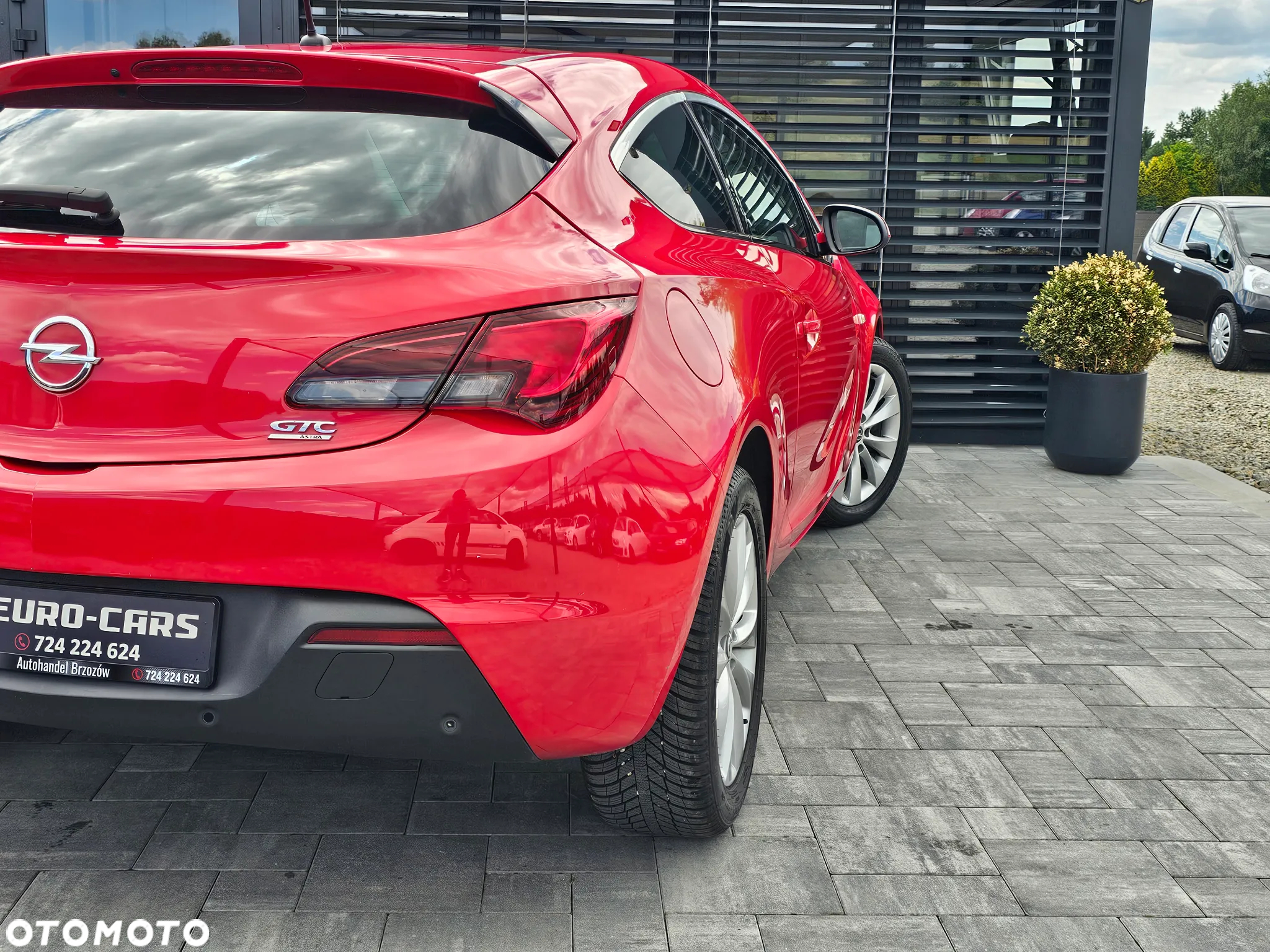 Opel Astra IV GTC 1.6 T Active - 28