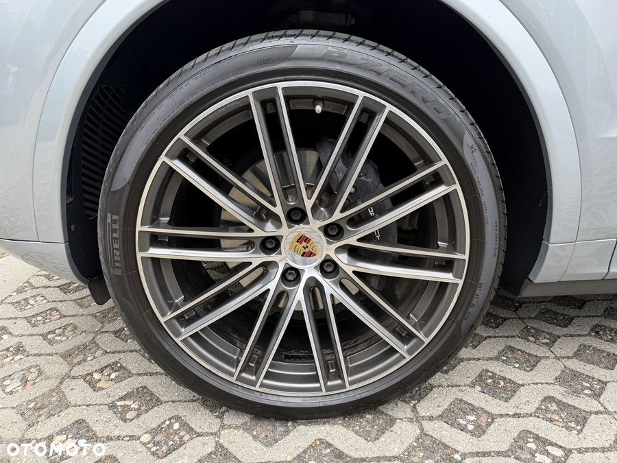 Porsche Cayenne Tiptronic S - 12