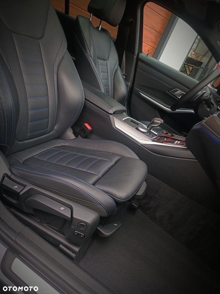 BMW Seria 3 330d M Sport sport - 11