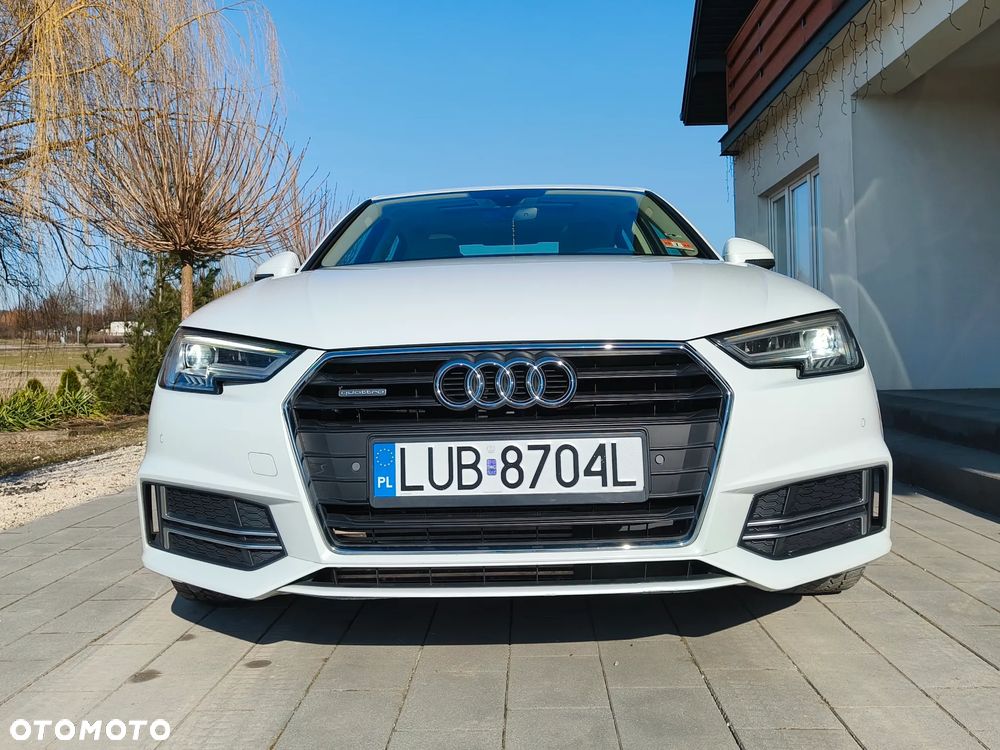 Audi A4 Limousine - 1