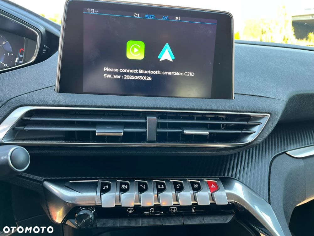 Peugeot 5008 1.5 BlueHDi Active S&S EAT8 - 33