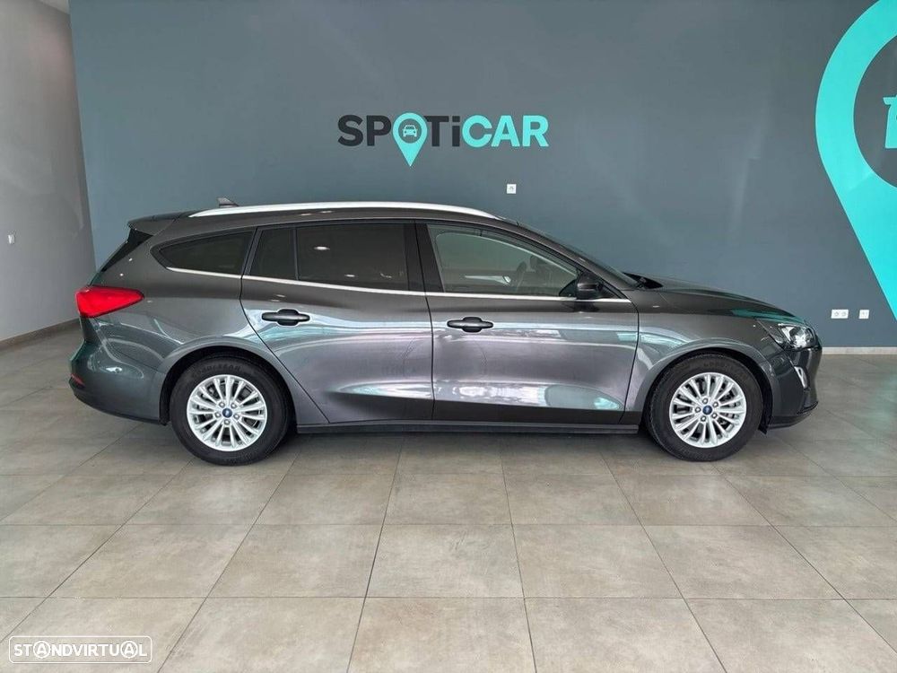 Ford Focus 1.5 TDCi ECOBlue Titanium - 4