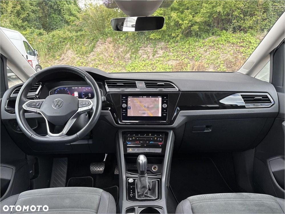 Volkswagen Touran 1.5 TSI EVO Trendline DSG - 10
