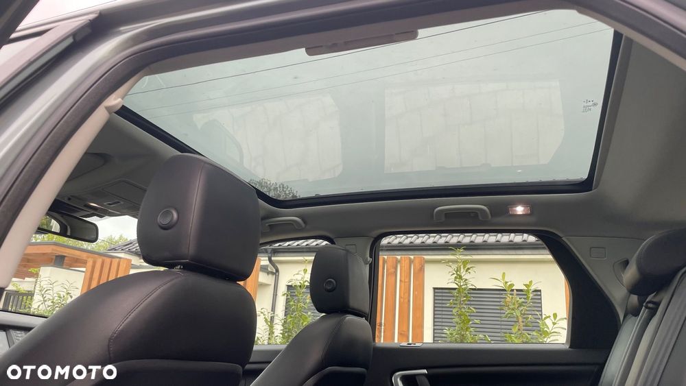 Land Rover Discovery Sport - 10