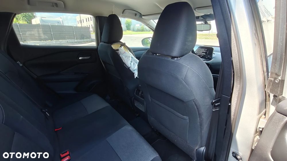 Nissan Qashqai 1.3 DIG-T MHEV Acenta Xtronic - 13