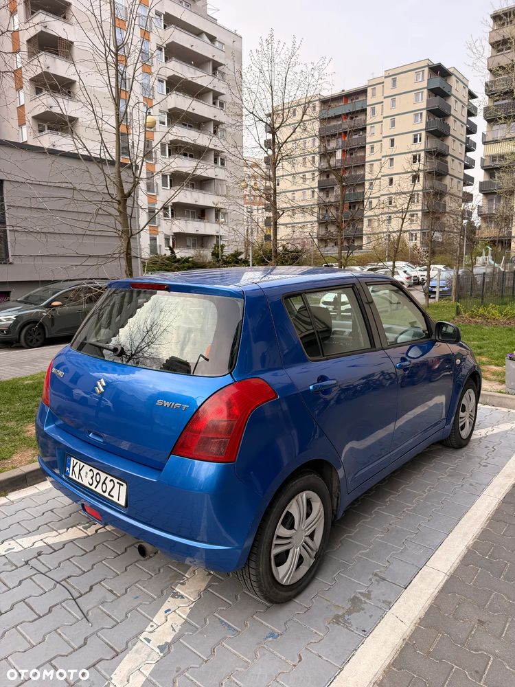 Suzuki Swift - 6