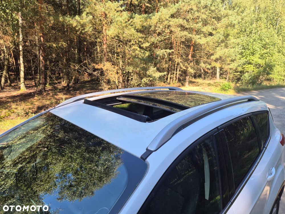 Ford Kuga 2.0 TDCi 2x4 Titanium - 13