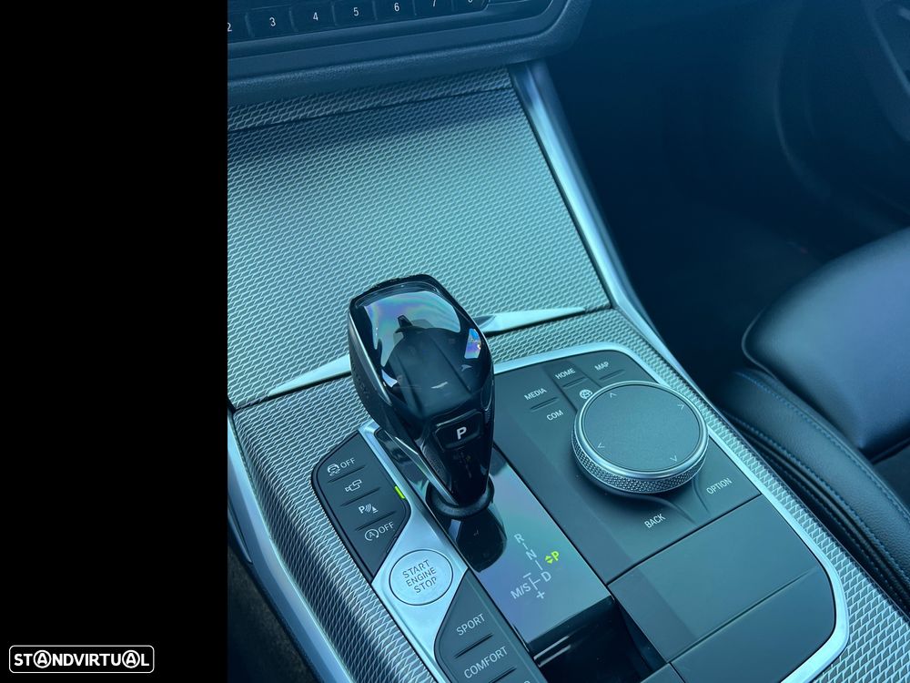 BMW 320 d Pack M Auto - 14