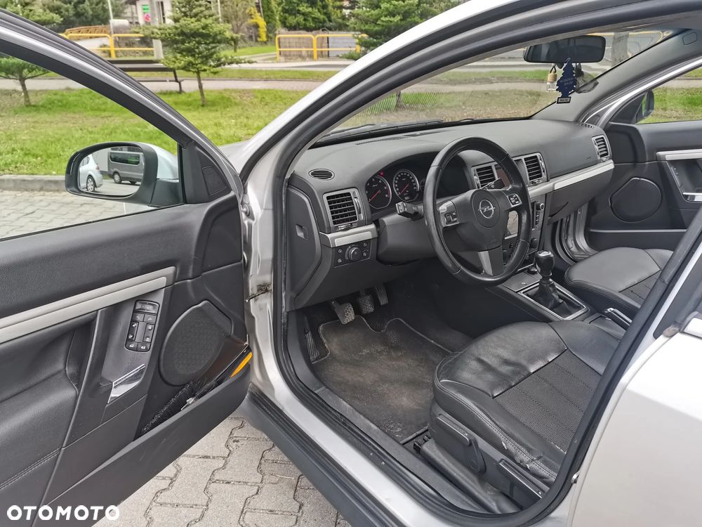 Opel Vectra 1.9 CDTI Essentia - 19