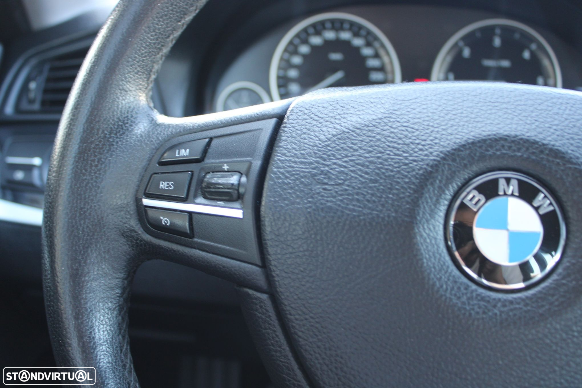 BMW 520 d Line Luxury - 14