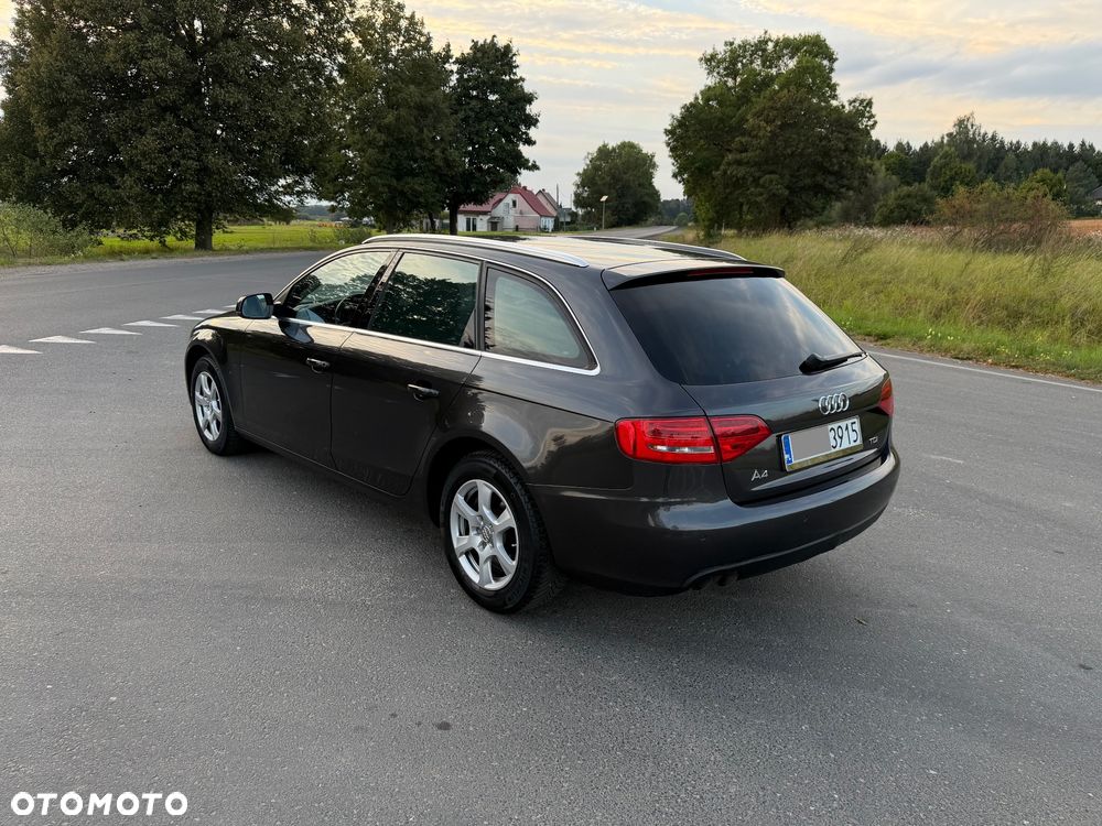 Audi A4 Avant 2.0 TDI - 7