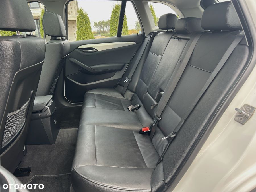 BMW X1 xDrive20d Sport Line - 18