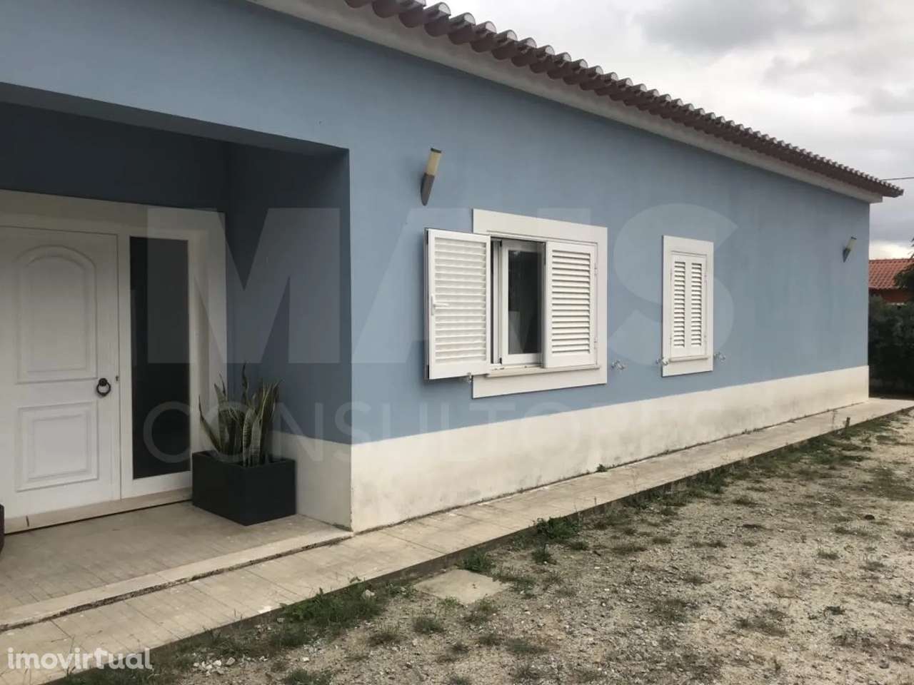 Excelente moradia T4 (4 suites) a 50 minutos de Lisboa - Grande imagem: 2/28