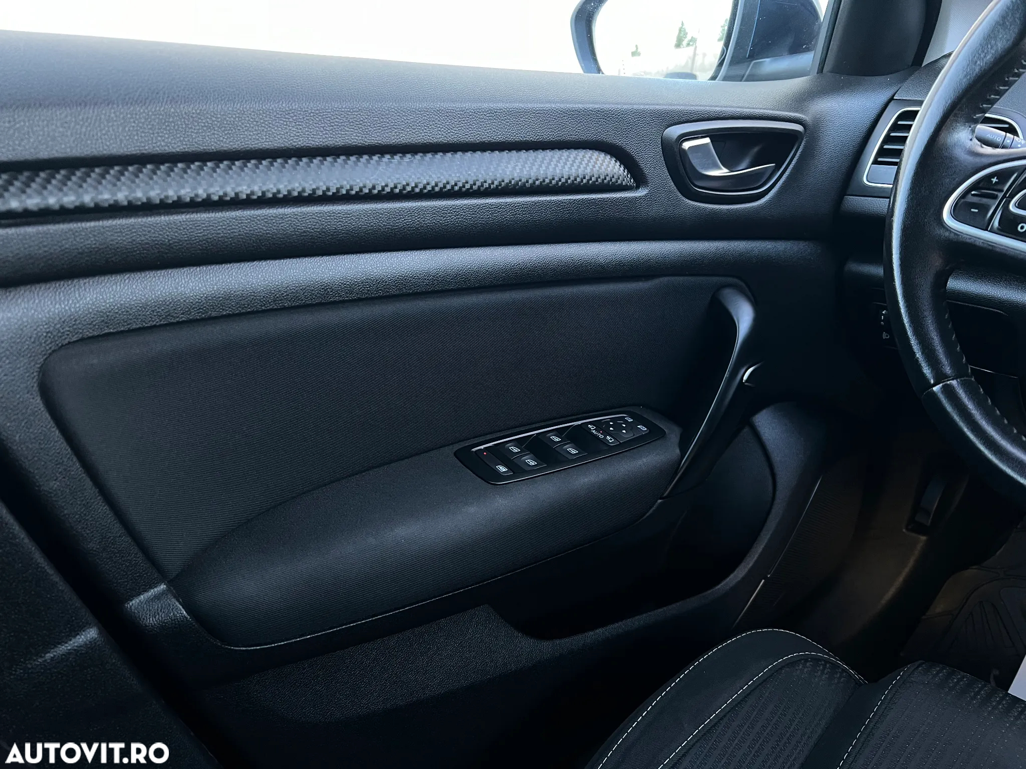 Renault Megane Estate 1.5 dCI EDC Intens - 16