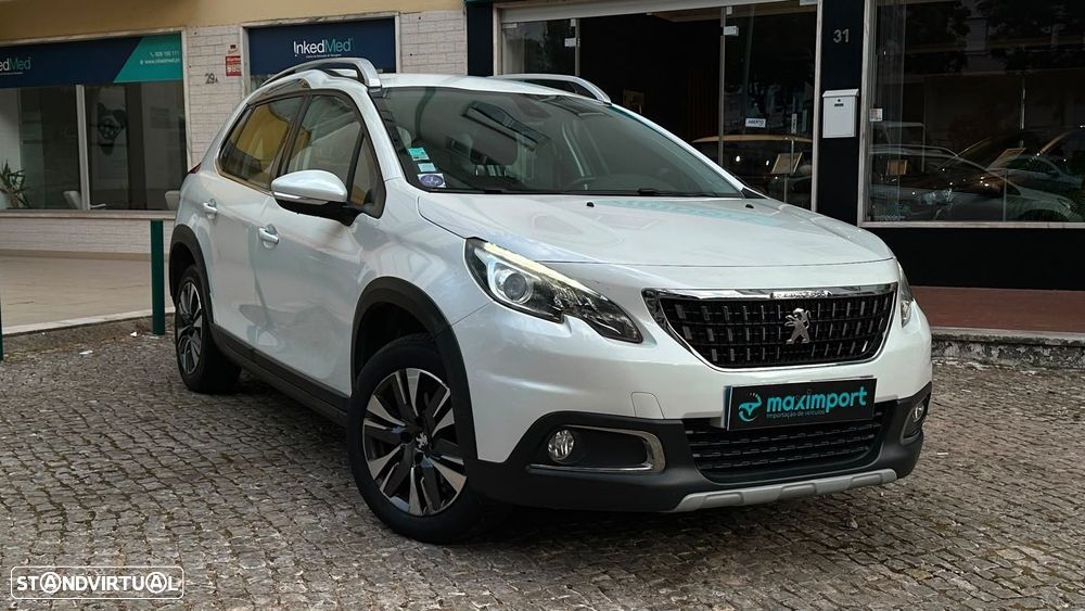 Peugeot 2008 1.2 PureTech Allure EAT6 - 3