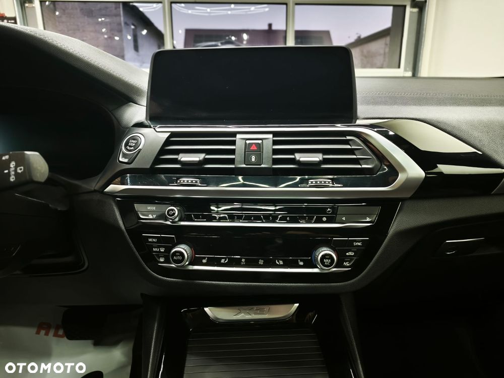 BMW X3 sDrive18d MHEV xLine - 10