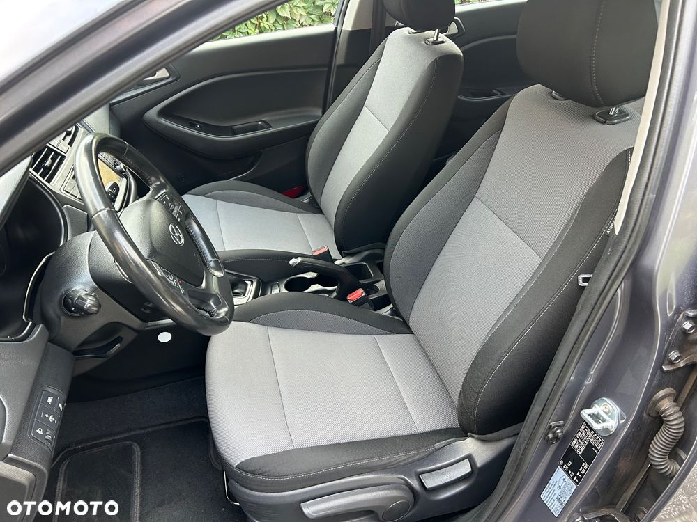 Hyundai i20 1.4 Active Premium - 10
