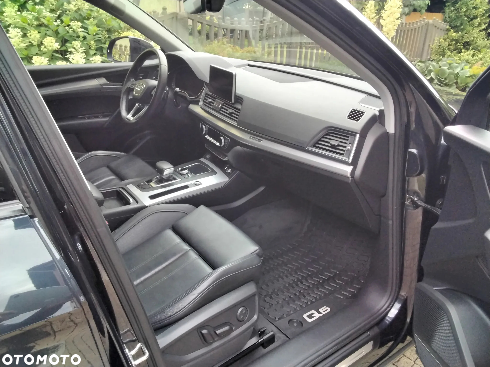 Audi Q5 2.0 TFSI quattro S tronic design - 8