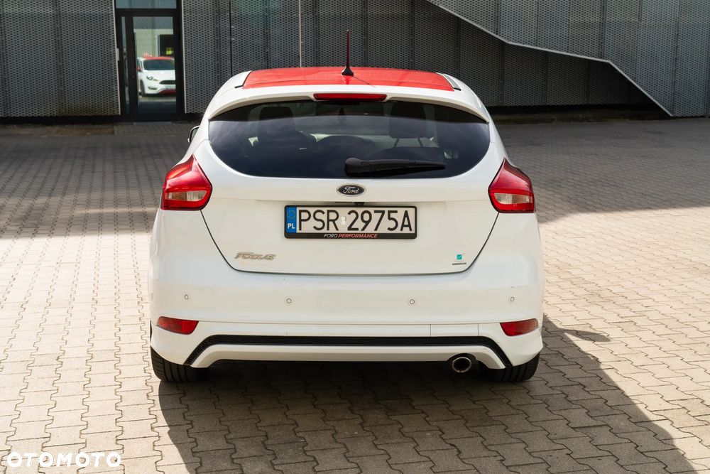 Ford Focus 2.0 TDCi ST-Line Red ASS - 4