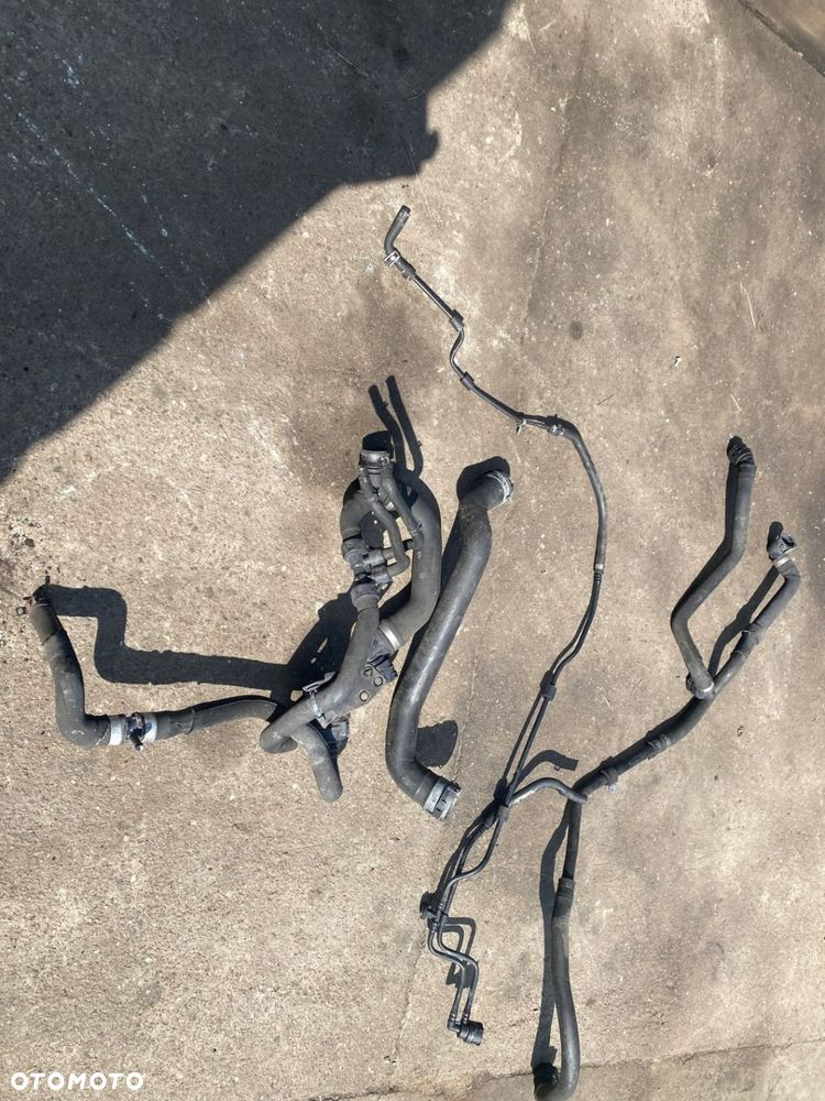 MERCEDES 213 waz przewod wody 220 cdi - 1