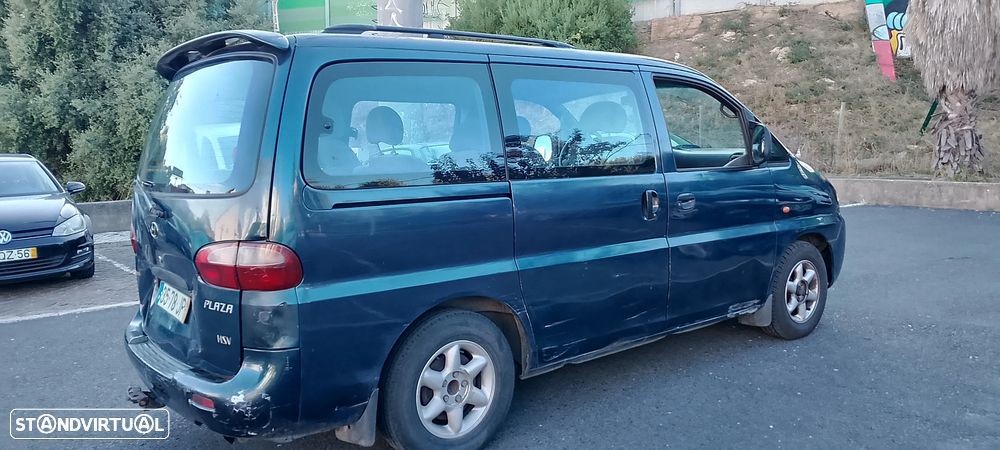 Hyundai H-1 Starex - 3