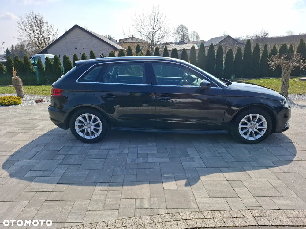 Audi A3 Sportback - 16