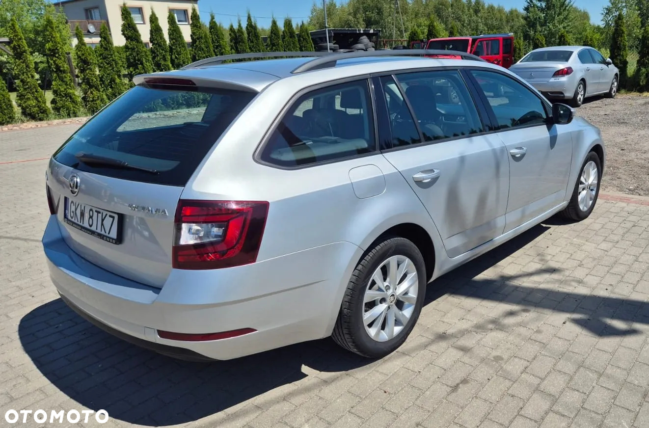 Skoda Octavia 1.6 TDI Ambition DSG - 3