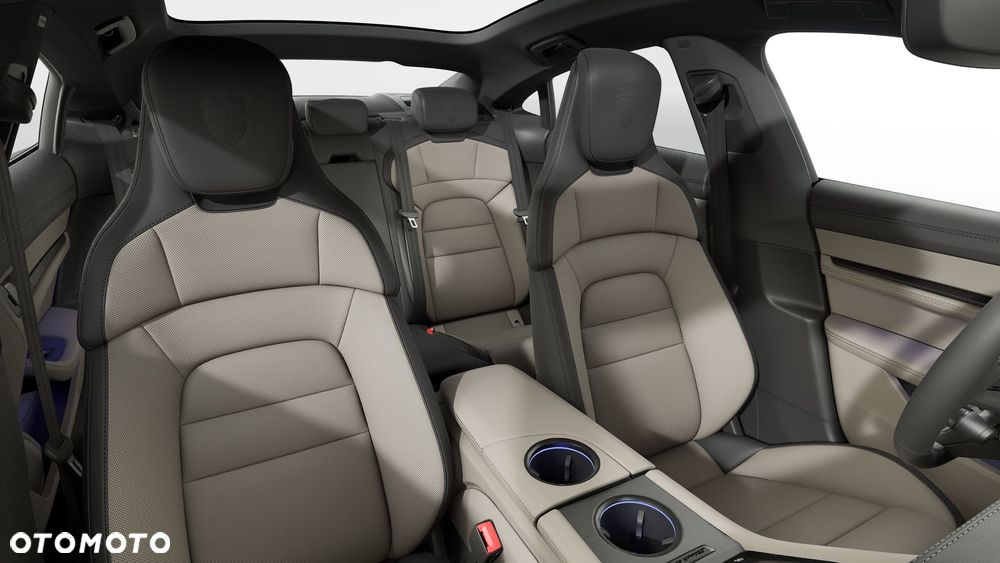 Porsche Taycan 105kWh Black Edition - 8